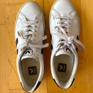 Veja Sneakers